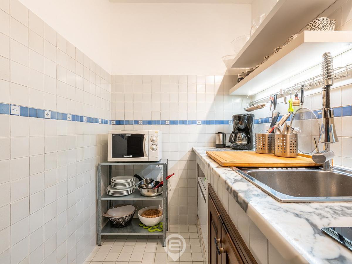 Mirabel Apartment - Wonderful Flat In City Center กาญารี ภายนอก รูปภาพ