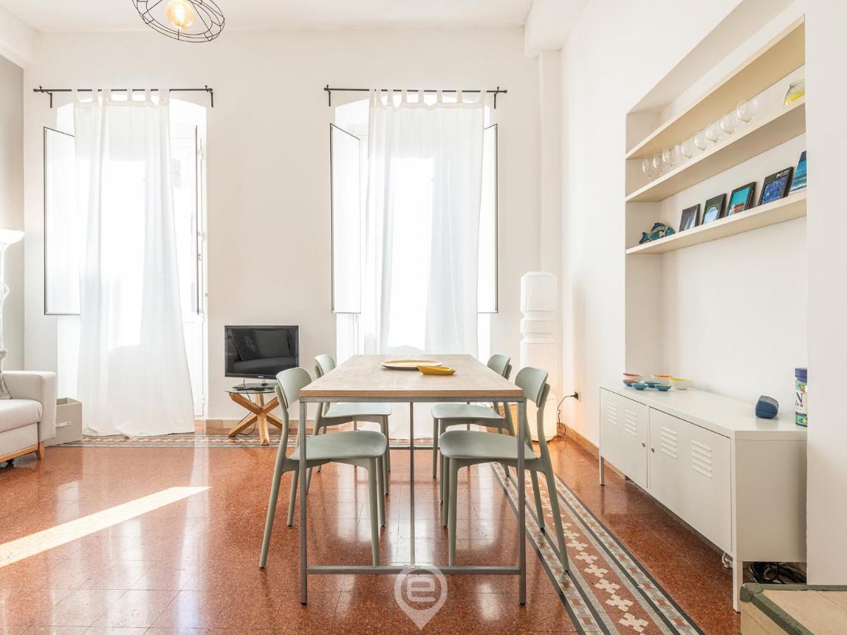 Mirabel Apartment - Wonderful Flat In City Center กาญารี ภายนอก รูปภาพ